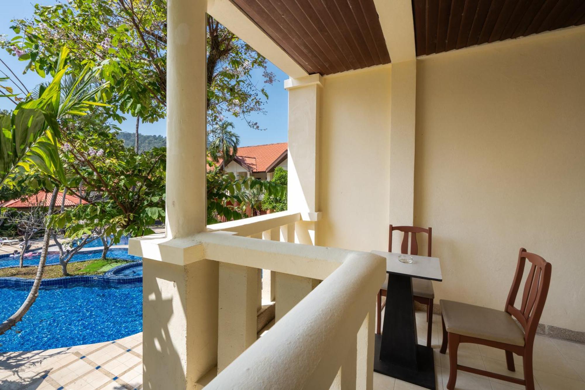 Phuket Leelavadee Hua Ting Resort Patong Exterior foto