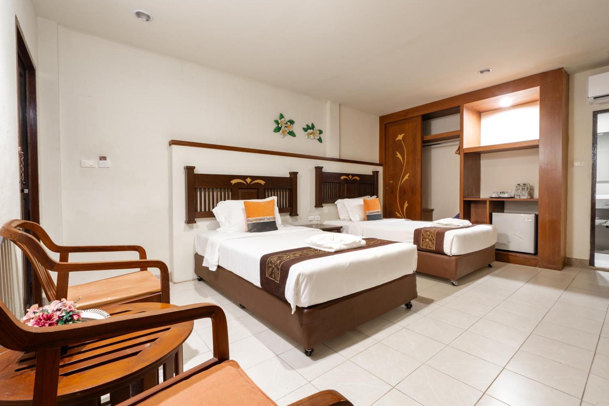 Phuket Leelavadee Hua Ting Resort Patong Exterior foto